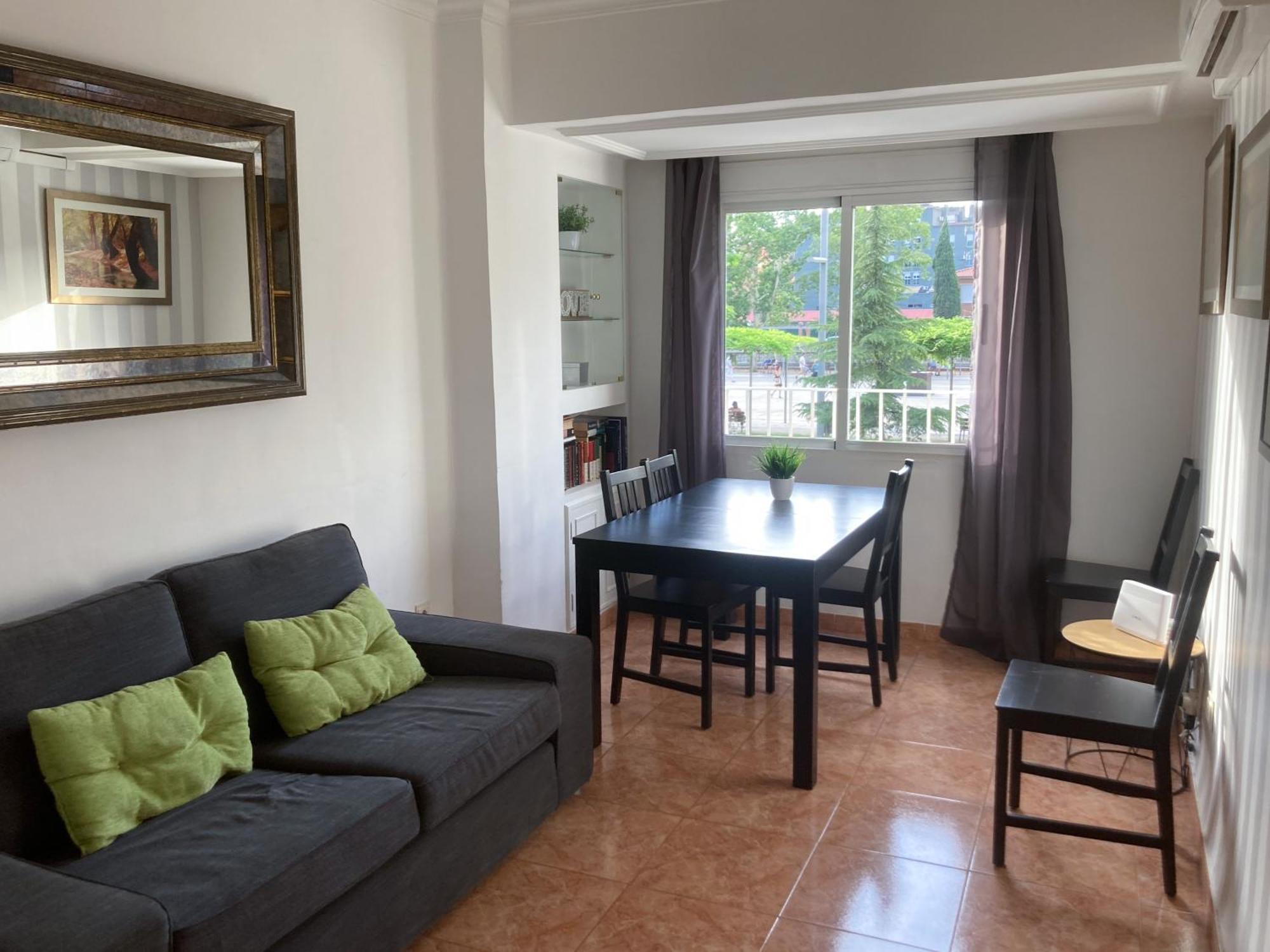 Luninoso Y Practico Apartamento En El Centro Con Amplio Parking Incluido Granada Kültér fotó